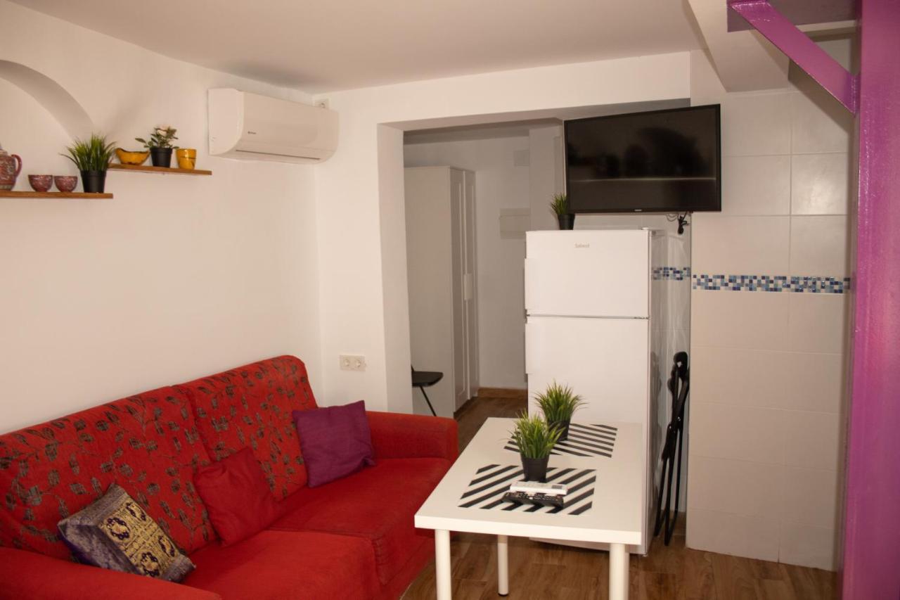 Malaguena Salerosa "Apartamento - Estudio Con Terraza" En Casa Tipica De 1 A 4 Dormitorios Málaga Exterior foto