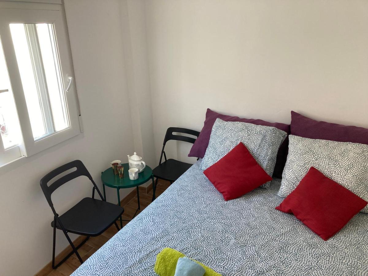 Malaguena Salerosa "Apartamento - Estudio Con Terraza" En Casa Tipica De 1 A 4 Dormitorios Málaga Exterior foto